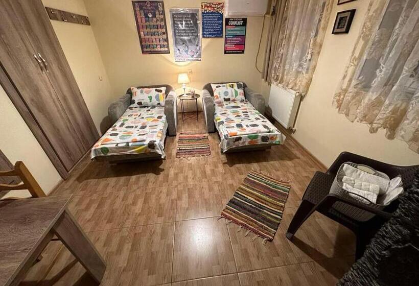 پانسیون Guest House Panda