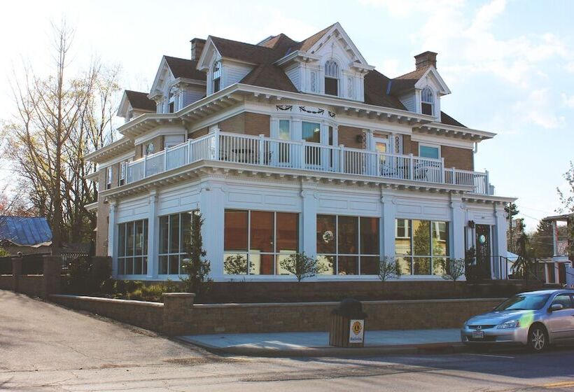 Wishmaker House B&b