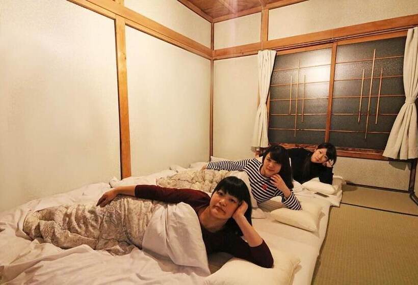 بنسيون Kushiro Guesthouse Cook A Doodle Doo   Hostel