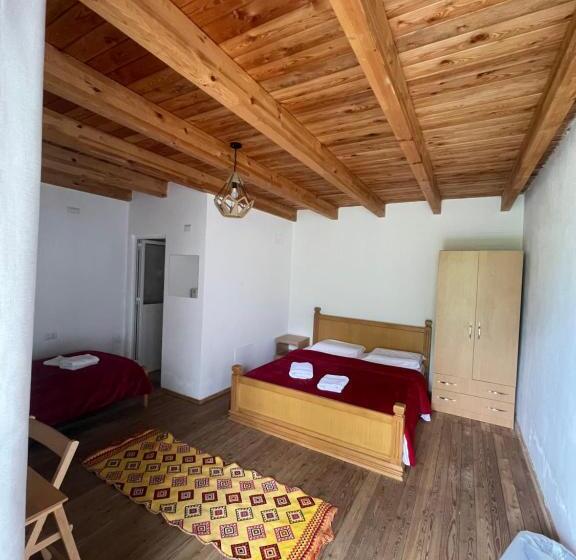 Thethi Paradise Hotel & Restaurant