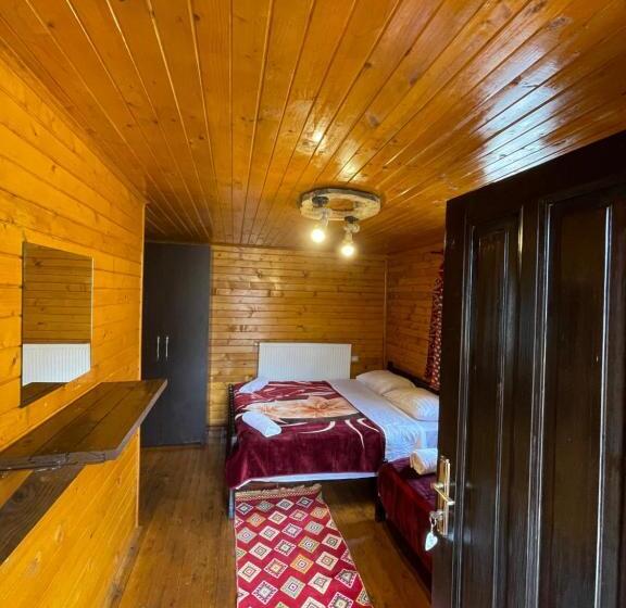 Thethi Paradise Hotel & Restaurant