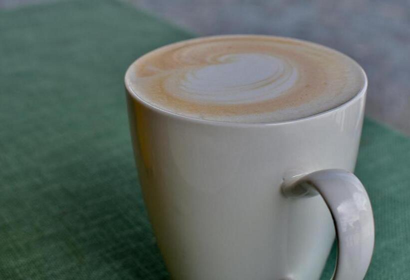 پانسیون 1st Republic Villa   Adults Only