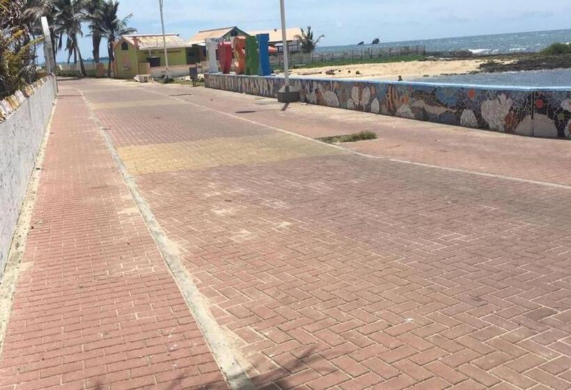 پانسیون Victoria S Gennie Bay Village Hostal