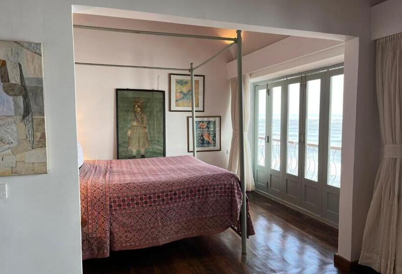 리조트 Ahilya By The Sea