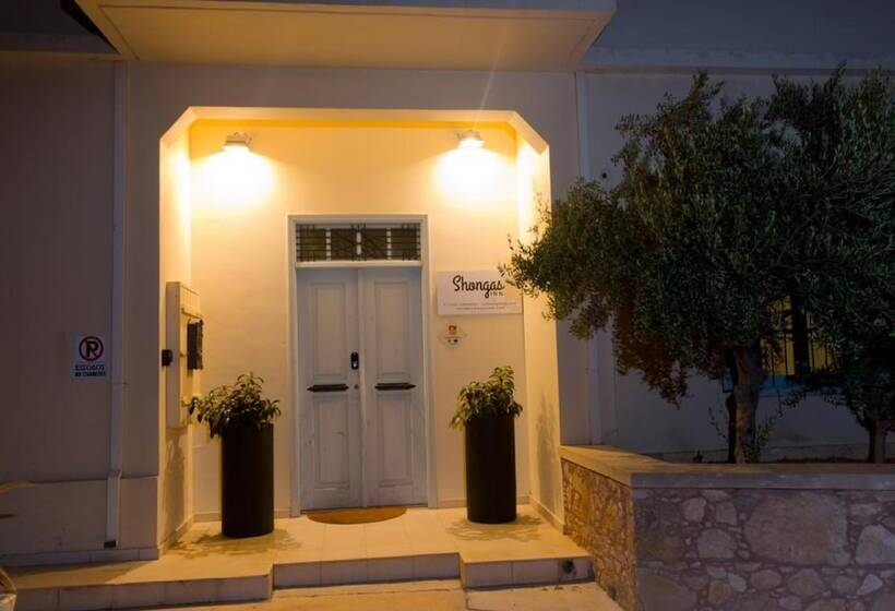 호스텔 Shongas Inn