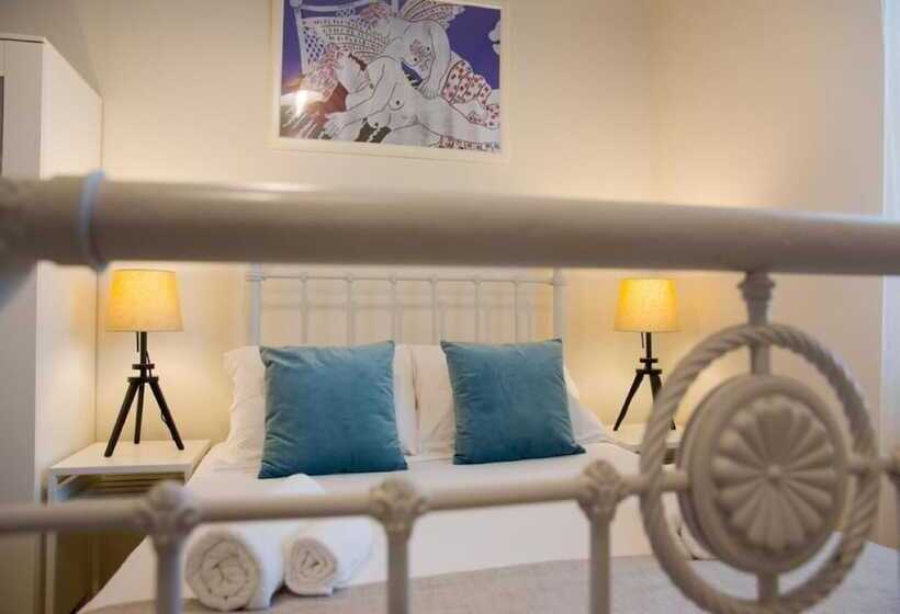 호스텔 Shongas Inn