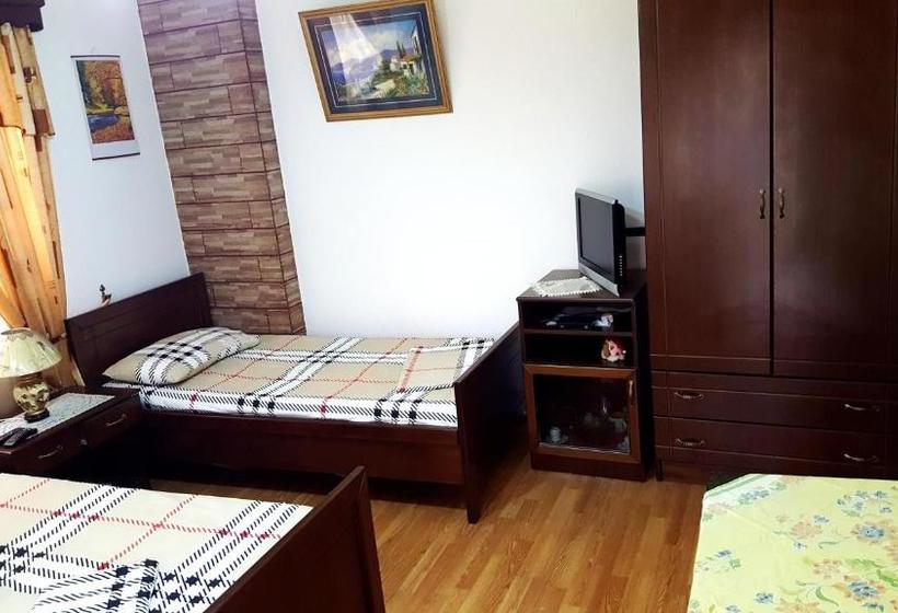 پانسیون Berberi Guest House