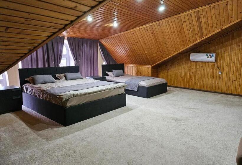 פנסיון Guest House Rohat Lux