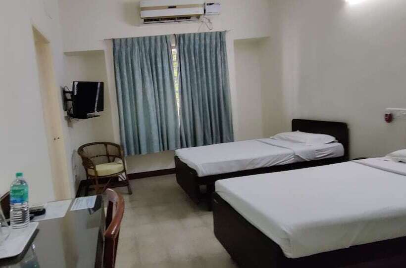 پانسیون Ywca International Guest House