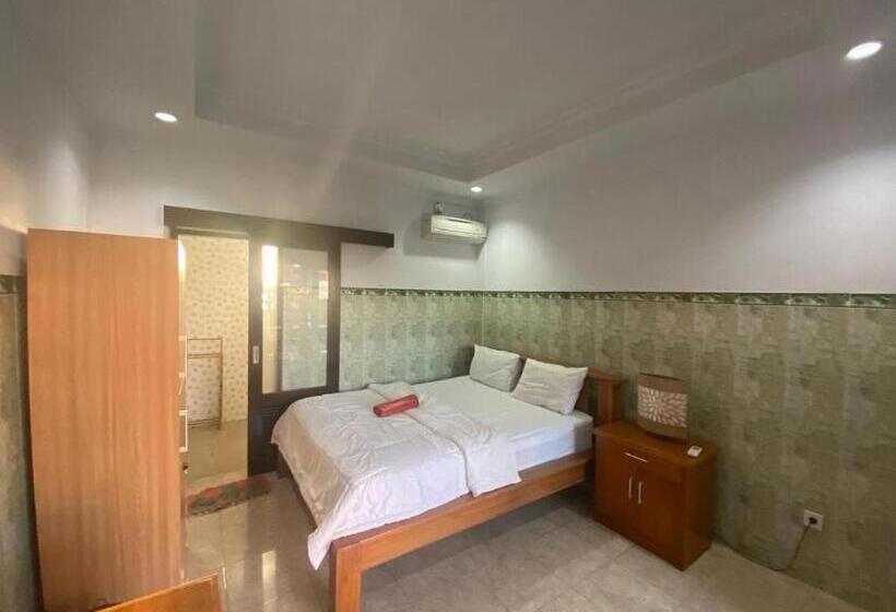 Отель Bali Made Guest House