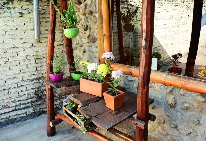 پانسیون Hostal Yatasto