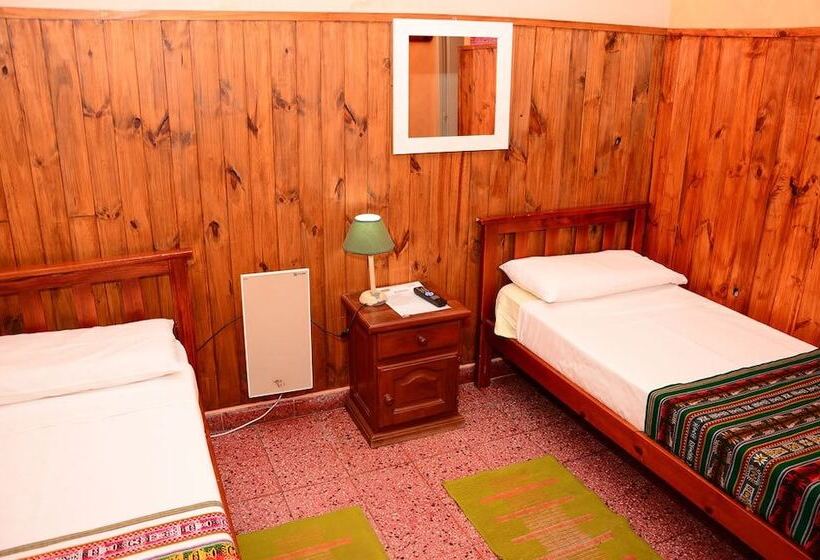 پانسیون Hostal Yatasto