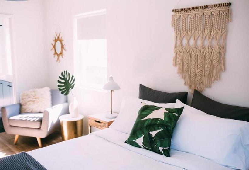 فندق صغير Noon On Sunset Hill