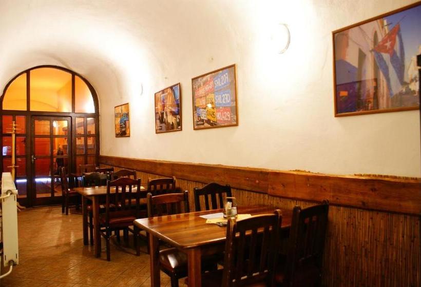 پانسیون Grillbar Penzion & Restaurant