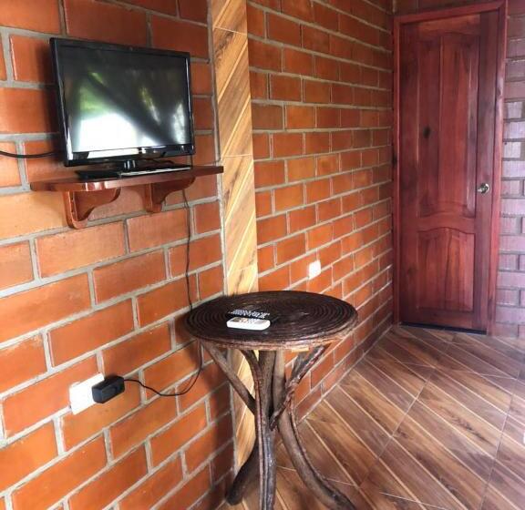 پانسیون Marybutch