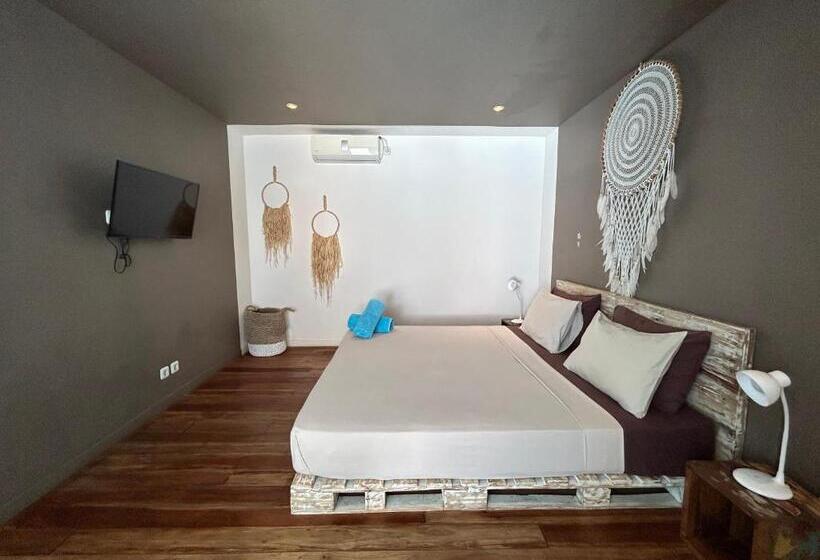 پانسیون Meno Suites