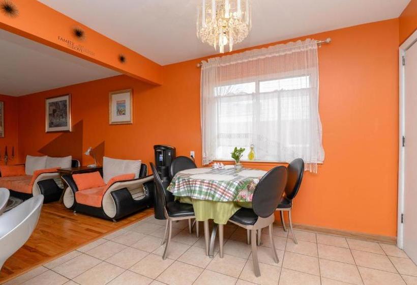 פנסיון Ranch House At Southfield
