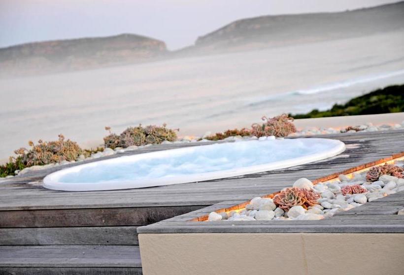 پانسیون Lodge On The Bay