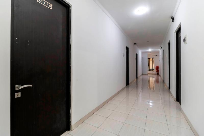 Пансион Reddoorz Plus Near Trisakti University