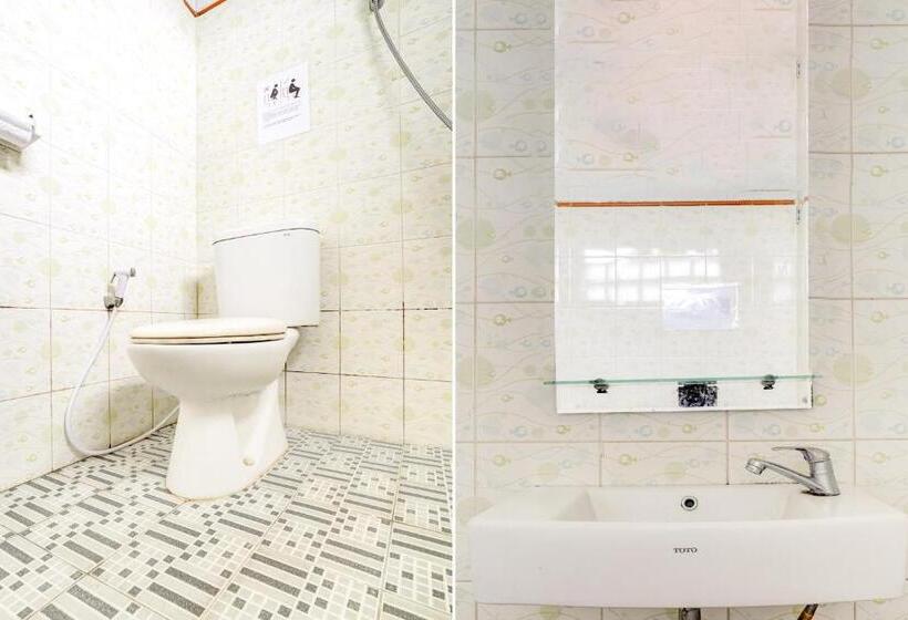 پانسیون Radio Backpacker Guesthouse