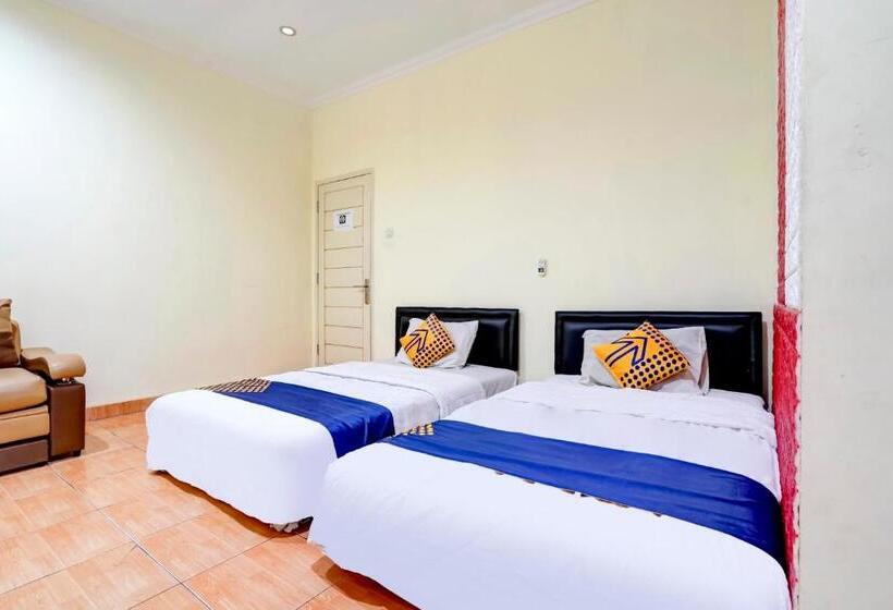 پانسیون Radio Backpacker Guesthouse