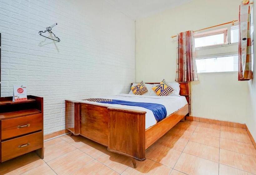 پانسیون Radio Backpacker Guesthouse