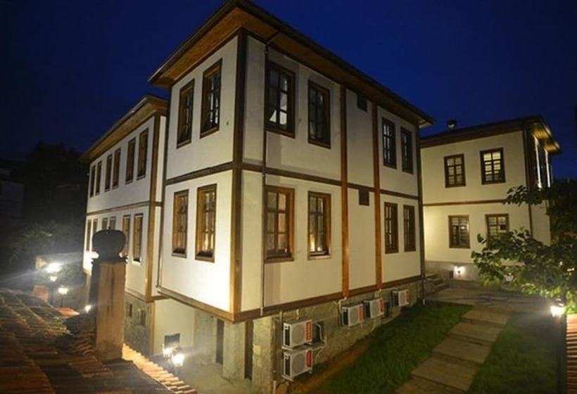 הוסטל Kanoglu Konagi