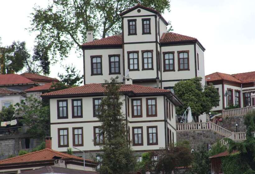 הוסטל Kanoglu Konagi
