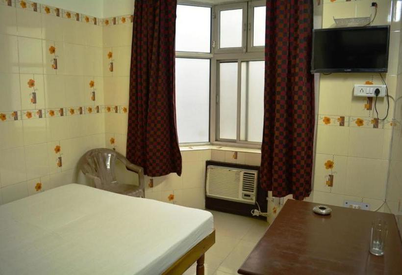 פנסיון Milap Mansion