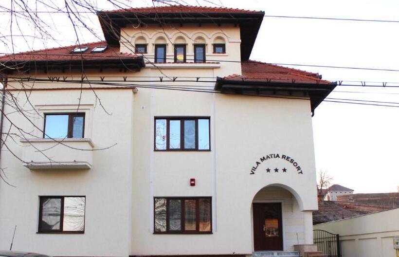 پانسیون Matia Resort