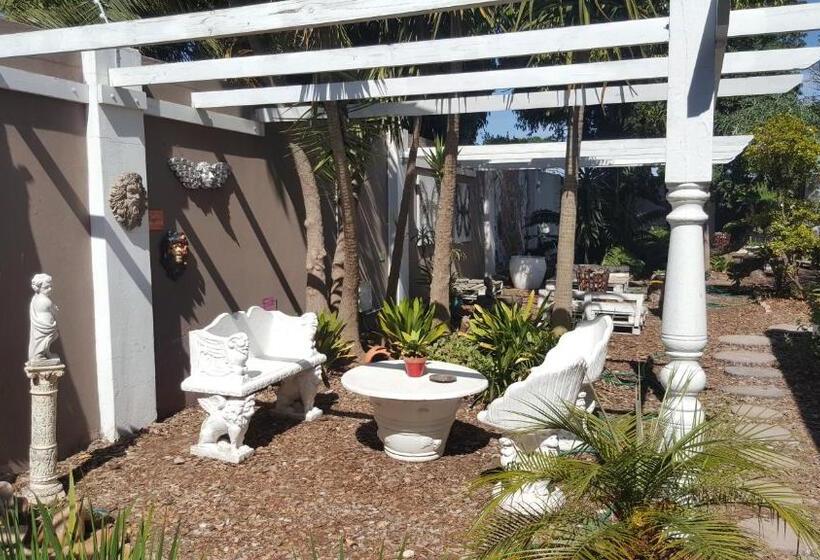 פנסיון Guest House Frame Ace