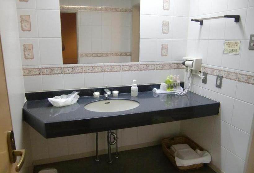 בית מלון כפרי Golf Nirasaki Inter