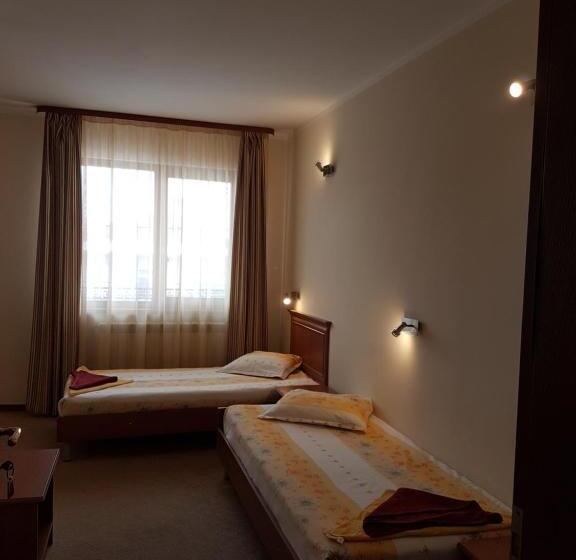 Пансион Guest House Markovi Aheloy