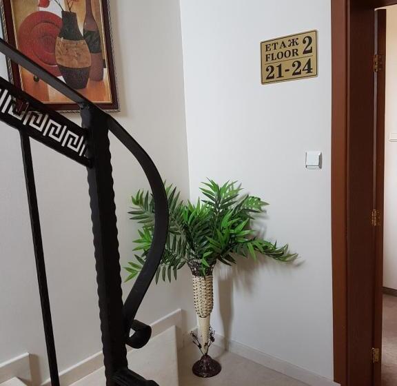 Пансион Guest House Markovi Aheloy