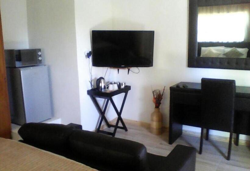 ペンション Aliwal Villa Guest Lodge