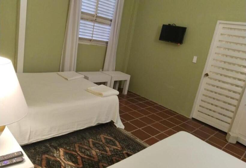 پانسیون Casamarilla