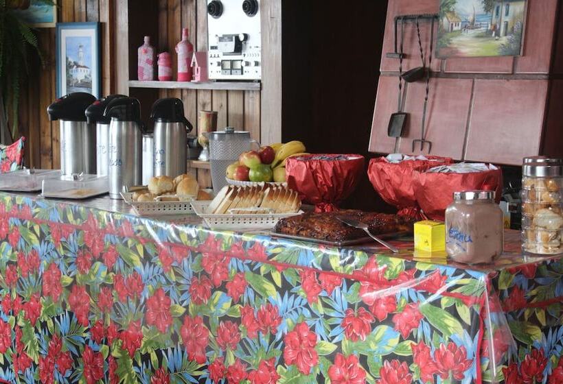 پانسیون Pousada Edelweiss