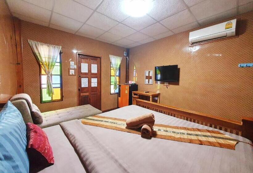 پانسیون Ktt Resort Sukhothai