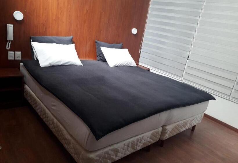 هتل کپسول Onkel Inn Wagon Sleepbox Uyuni