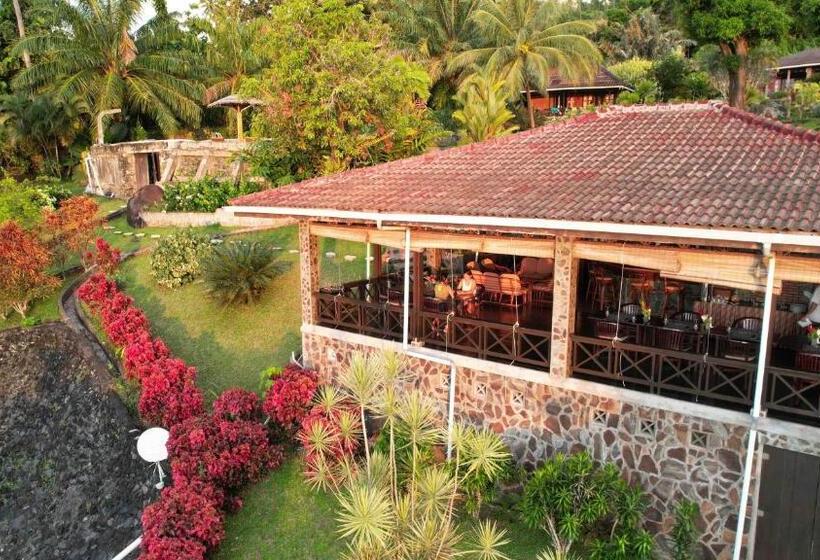 Lumbalumba Resort   Manado