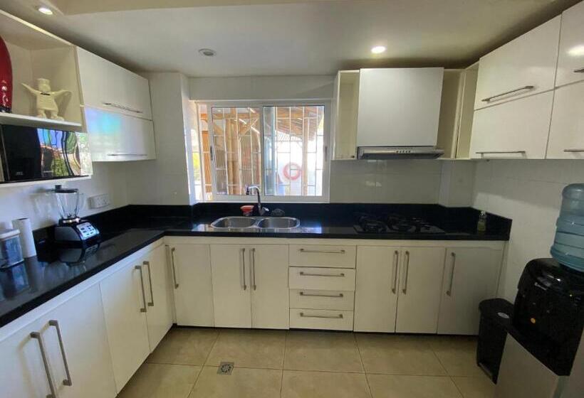 پانسیون Apartamentos Martinez