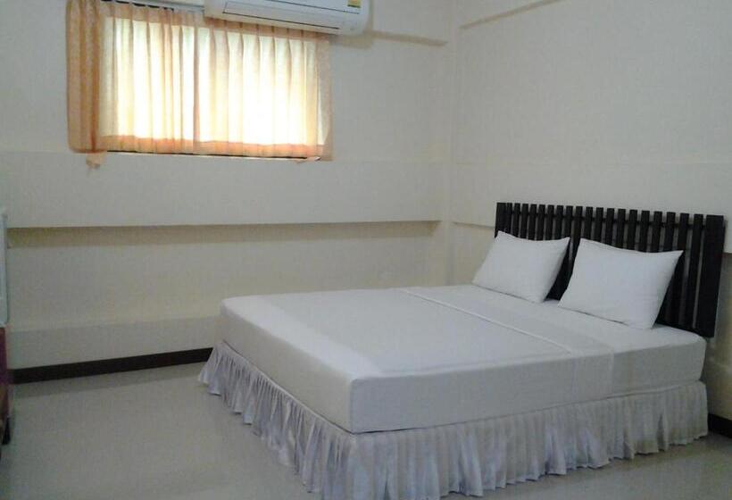 پانسیون J Safe Guesthouse
