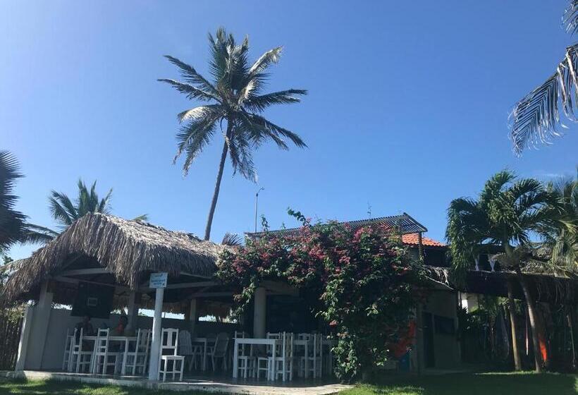 הוסטל The Spot   Beachfront Sports Pousada
