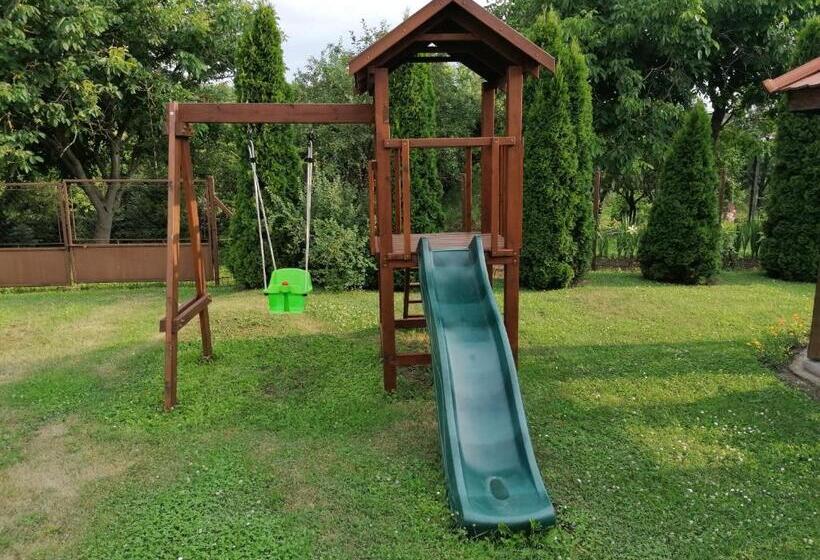 بنسيون Apátságúti Vendégház