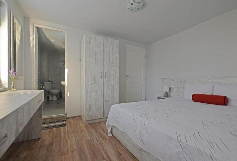 پانسیون Bistra Guest Rooms