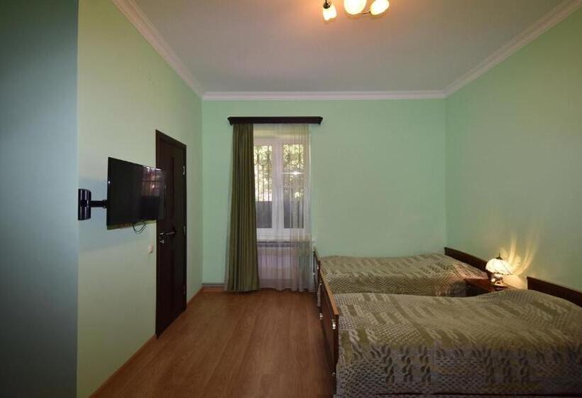 پانسیون Guest House Arsan