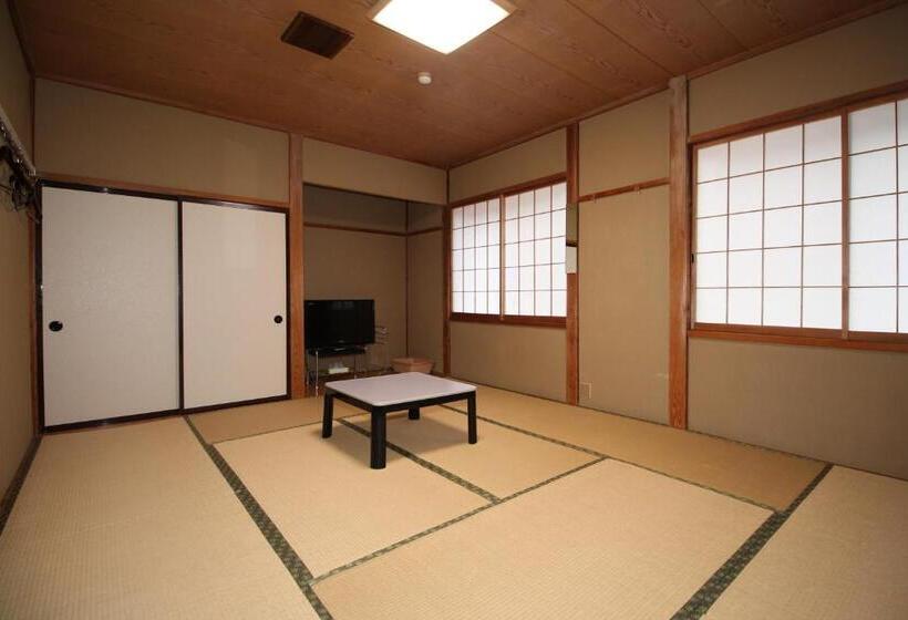 بنسيون Minshuku Yoshinoya