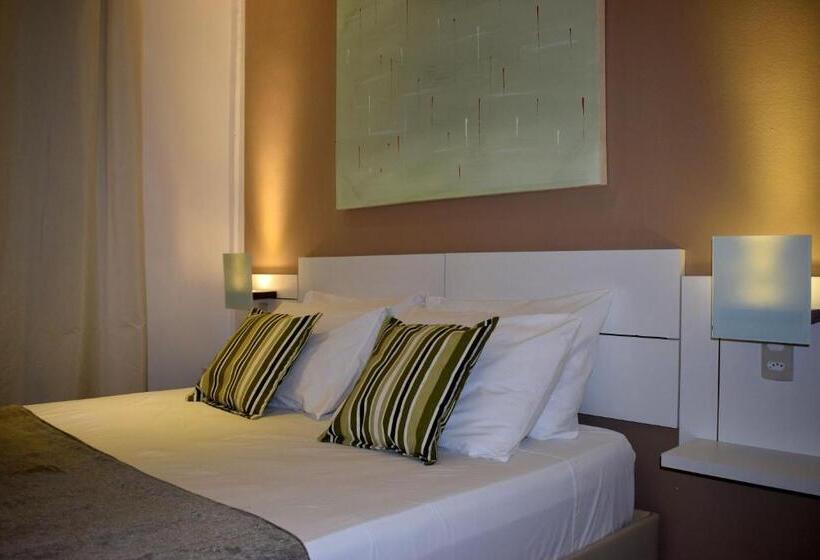 Ravenala Hotel Boutique