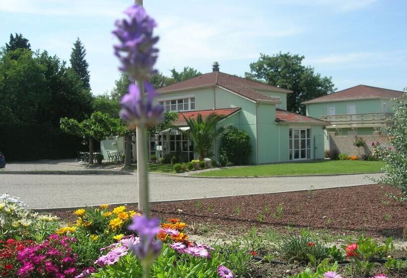 Fasthotel Avignon Nord Le Pontet