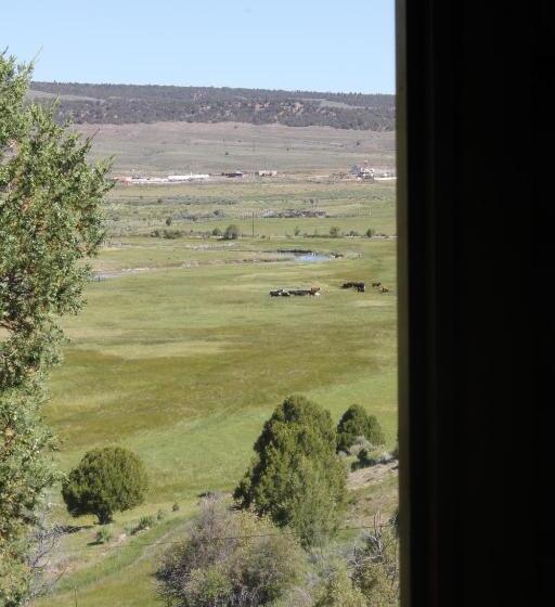فندق Sevier River Ranch & Cattle Company